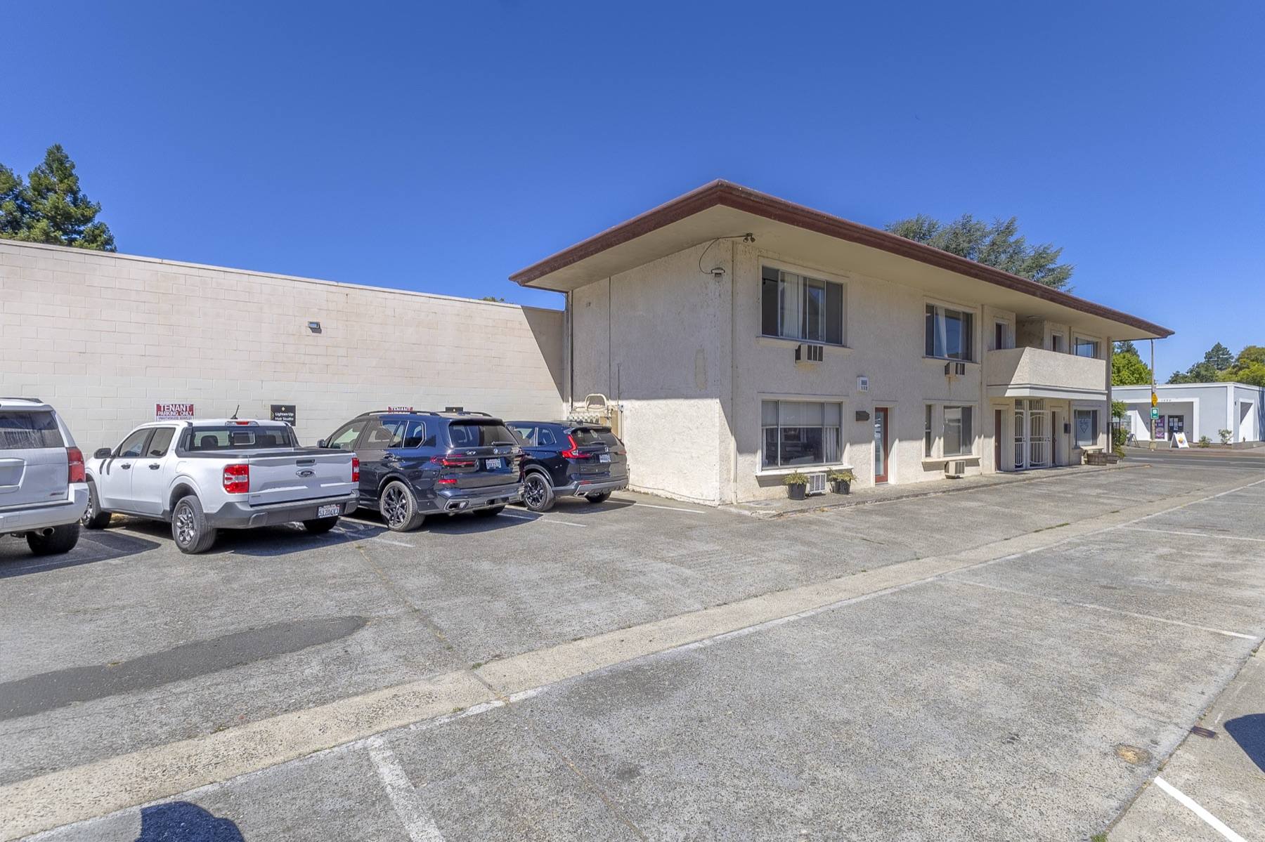 1038 4th Street photo 4