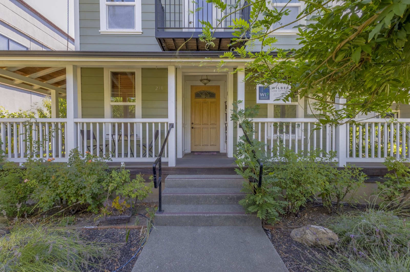 230 Center Street photo 2