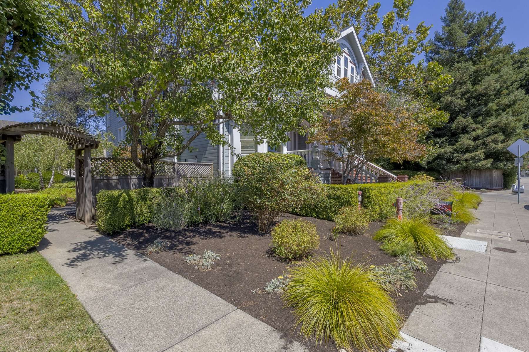 429 8th Street photo 4